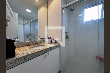 Apartamento à venda com 108m², 3 quartos e 2 vagasBanheiro