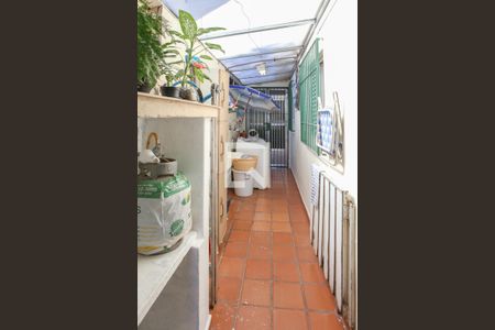 Casa à venda com 180m², 3 quartos e sem vagaÁrea de Serviço