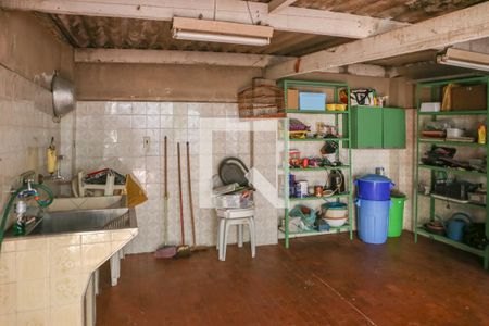 Casa à venda com 180m², 3 quartos e sem vagaQuintal