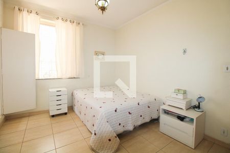 Casa à venda com 350m², 3 quartos e 4 vagasQuarto