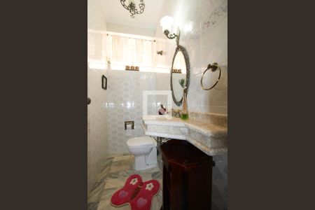 Casa à venda com 350m², 3 quartos e 4 vagasBanheiro