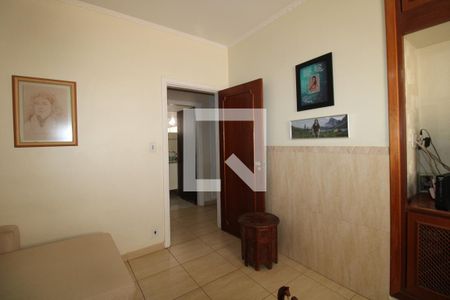 Casa à venda com 350m², 3 quartos e 4 vagasSala