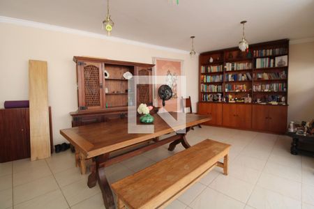 Casa à venda com 350m², 3 quartos e 4 vagasSala 