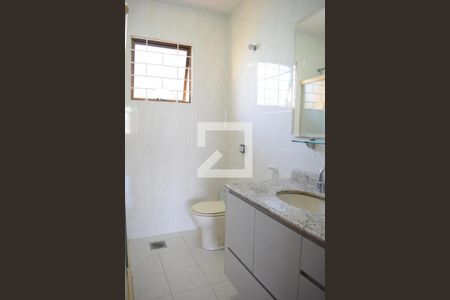 Banheiro Suíte de casa de condomínio para alugar com 3 quartos, 140m² em Mossunguê, Curitiba