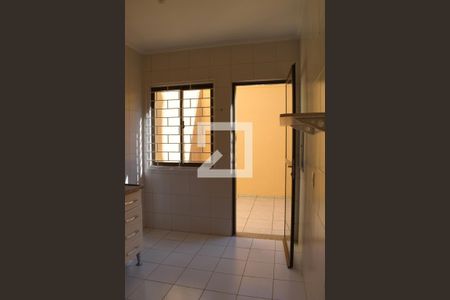 Casa de condomínio para alugar com 140m², 3 quartos e 2 vagasCozinha