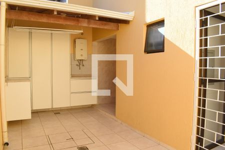 Casa de condomínio para alugar com 140m², 3 quartos e 2 vagasÁrea de Serviço