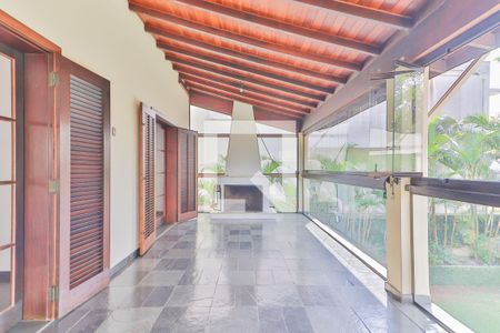 Casa para alugar com 5 quartos, 411m² em Parque dos Principes, São Paulo