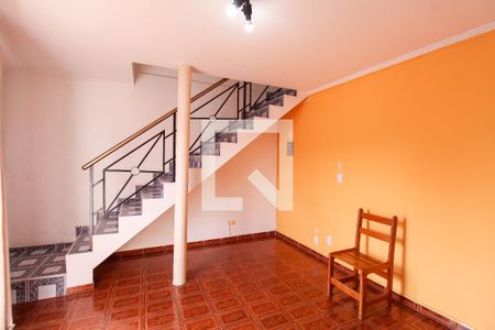 Sala de casa para alugar com 2 quartos, 110m² em Vila Invernada, São Paulo