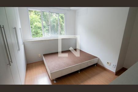Quarto 2 de apartamento para alugar com 2 quartos, 60m² em Maria Paula, Niterói