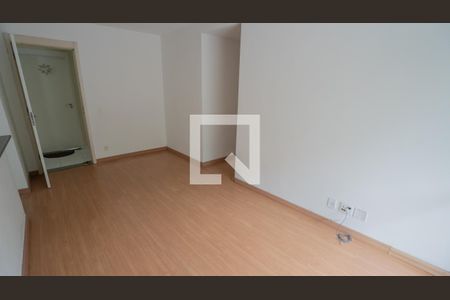 Apartamento para alugar com 2 quartos, 60m² em Maria Paula, Niterói