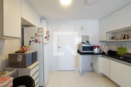 Apartamento à venda com 130m², 2 quartos e 2 vagasCozinha