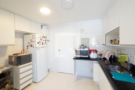 Apartamento à venda com 130m², 2 quartos e 2 vagasCozinha