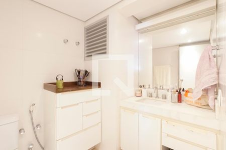 Apartamento à venda com 130m², 2 quartos e 2 vagasBanheiro Suíte