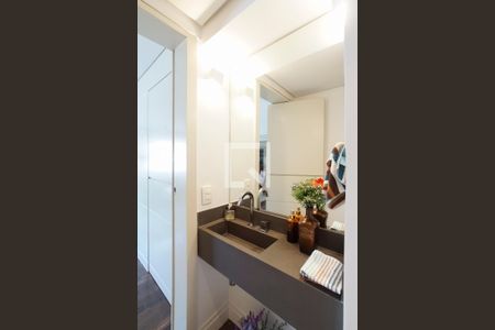 Apartamento à venda com 130m², 2 quartos e 2 vagasLavabo