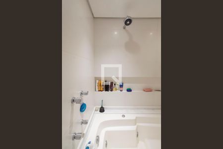 Apartamento à venda com 130m², 2 quartos e 2 vagasBanheiro Suíte