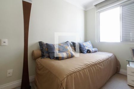 Apartamento à venda com 130m², 2 quartos e 2 vagasQuarto