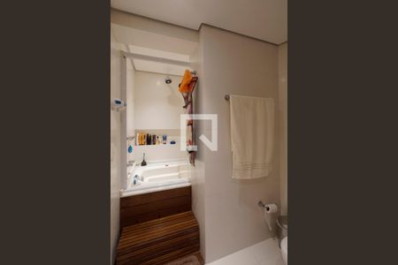 Apartamento à venda com 130m², 2 quartos e 2 vagasBanheiro Suíte