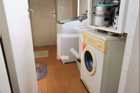 Apartamento à venda com 127m², 3 quartos e 1 vagaÁrea de Serviço