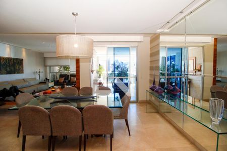 Sala de Jantar de apartamento para alugar com 4 quartos, 209m² em Lourdes, Belo Horizonte