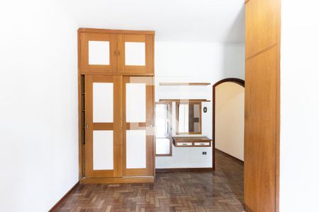 Casa à venda com 147m², 3 quartos e 2 vagasQuarto