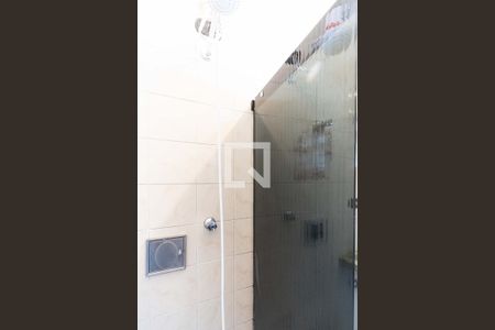 Casa à venda com 147m², 3 quartos e 2 vagasQuarto Banheiro