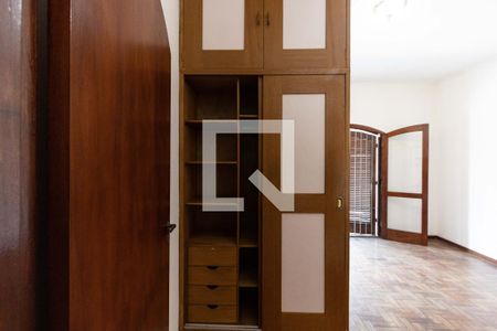 Casa à venda com 147m², 3 quartos e 2 vagasQuarto