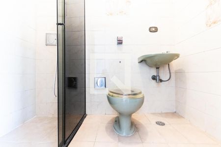 Casa à venda com 147m², 3 quartos e 2 vagasQuarto Banheiro