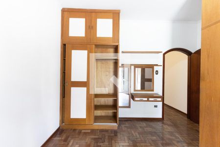 Casa à venda com 147m², 3 quartos e 2 vagasQuarto