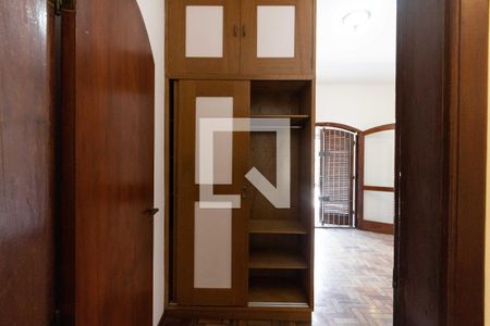 Casa à venda com 147m², 3 quartos e 2 vagasQuarto