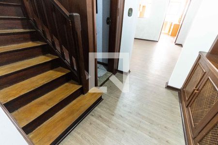 Casa à venda com 147m², 3 quartos e 2 vagasCorredor