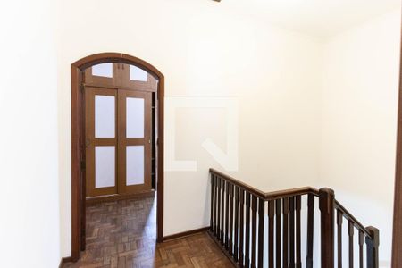 Casa à venda com 147m², 3 quartos e 2 vagasEscada