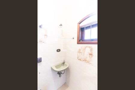 Casa à venda com 147m², 3 quartos e 2 vagasQuarto Banheiro