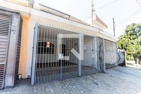 Casa à venda com 147m², 3 quartos e 2 vagasFachada