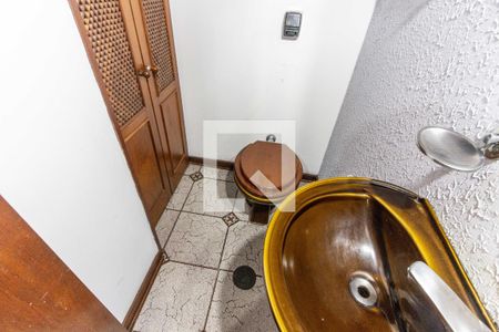 Casa à venda com 147m², 3 quartos e 2 vagasLavabo