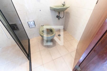 Casa à venda com 147m², 3 quartos e 2 vagasQuarto Banheiro