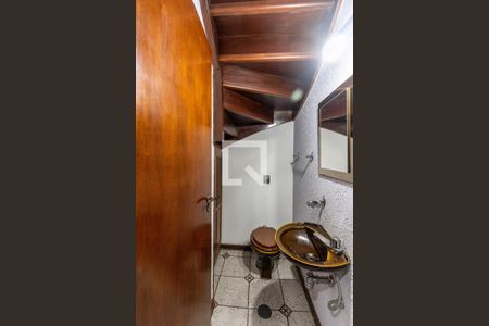 Casa à venda com 147m², 3 quartos e 2 vagasLavabo