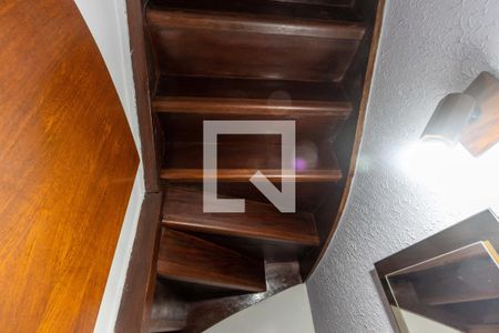 Casa à venda com 147m², 3 quartos e 2 vagasLavabo