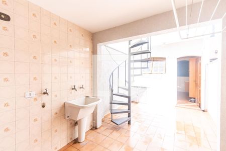 Casa à venda com 147m², 3 quartos e 2 vagasÁrea de Serviço