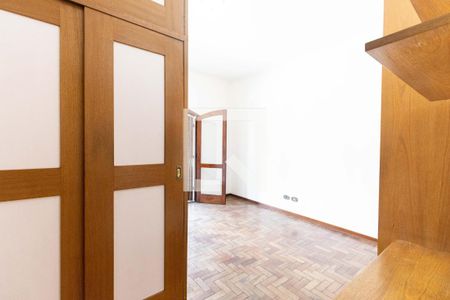 Casa à venda com 147m², 3 quartos e 2 vagasQuarto