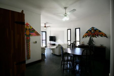 Sala de apartamento para alugar com 3 quartos, 80m² em Jardim Três Marias, Guarujá