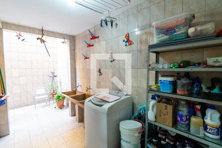 Casa à venda com 183m², 4 quartos e 2 vagasLavanderia