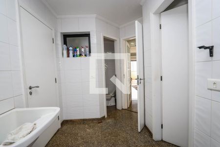 Apartamento à venda com 184m², 4 quartos e 3 vagasLavanderia