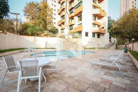 Apartamento à venda com 184m², 4 quartos e 3 vagasÁrea comum - Piscina