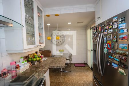 Apartamento à venda com 184m², 4 quartos e 3 vagasCozinha