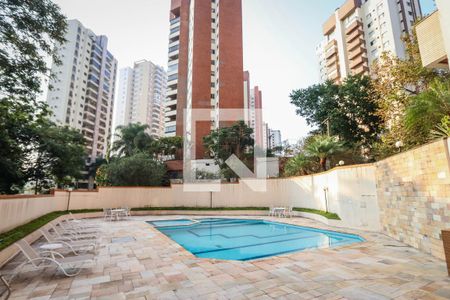 Apartamento à venda com 184m², 4 quartos e 3 vagasÁrea comum - Piscina