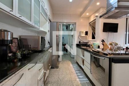Apartamento à venda com 173m², 3 quartos e 3 vagas
