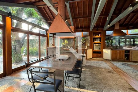 Casa de condomínio à venda com 1722m², 4 quartos e 5 vagasSalão de Festas