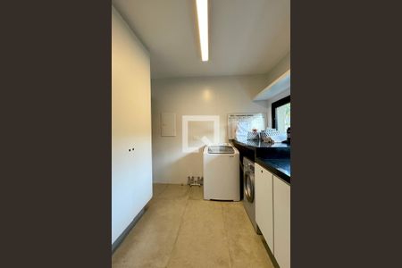 Casa de condomínio à venda com 1722m², 4 quartos e 5 vagasÁrea de Serviço