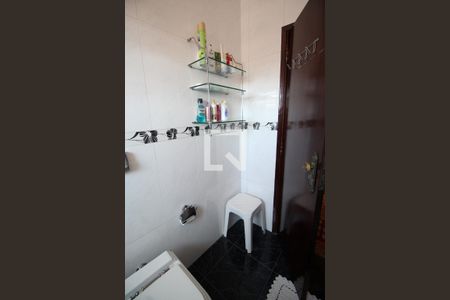 Casa à venda com 331m², 4 quartos e 3 vagas Casa à venda com 331m², 4 quartos e 3 vagasBanheiro 1