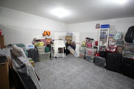 Casa à venda com 331m², 4 quartos e 3 vagas Casa à venda com 331m², 4 quartos e 3 vagasDespensa